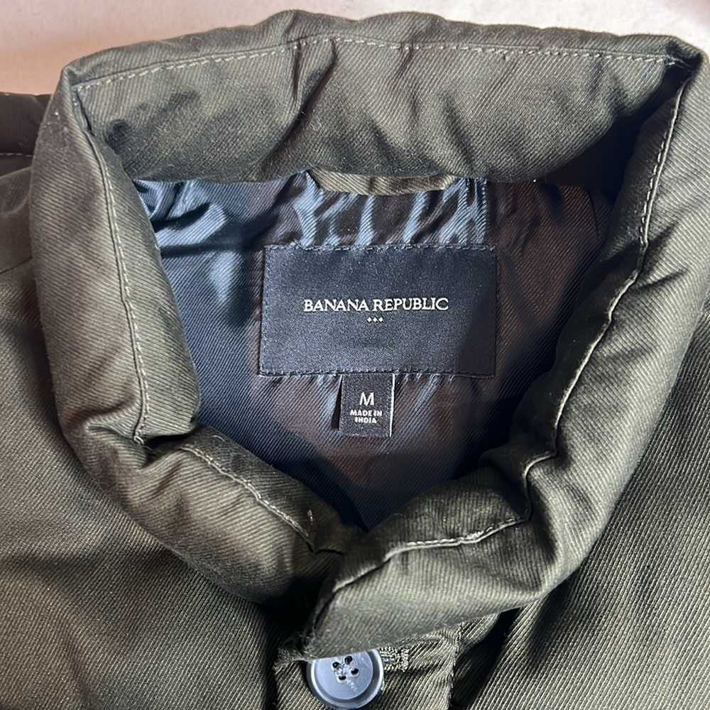 Banana Republic Olive Green Quilted Puffer Vest - Medium - Picture 6 of 6